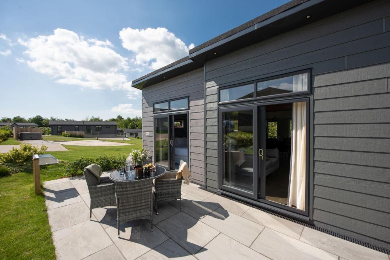Primrose Lodge, 25 Roadford Lake Lodges Lifton Extérieur photo