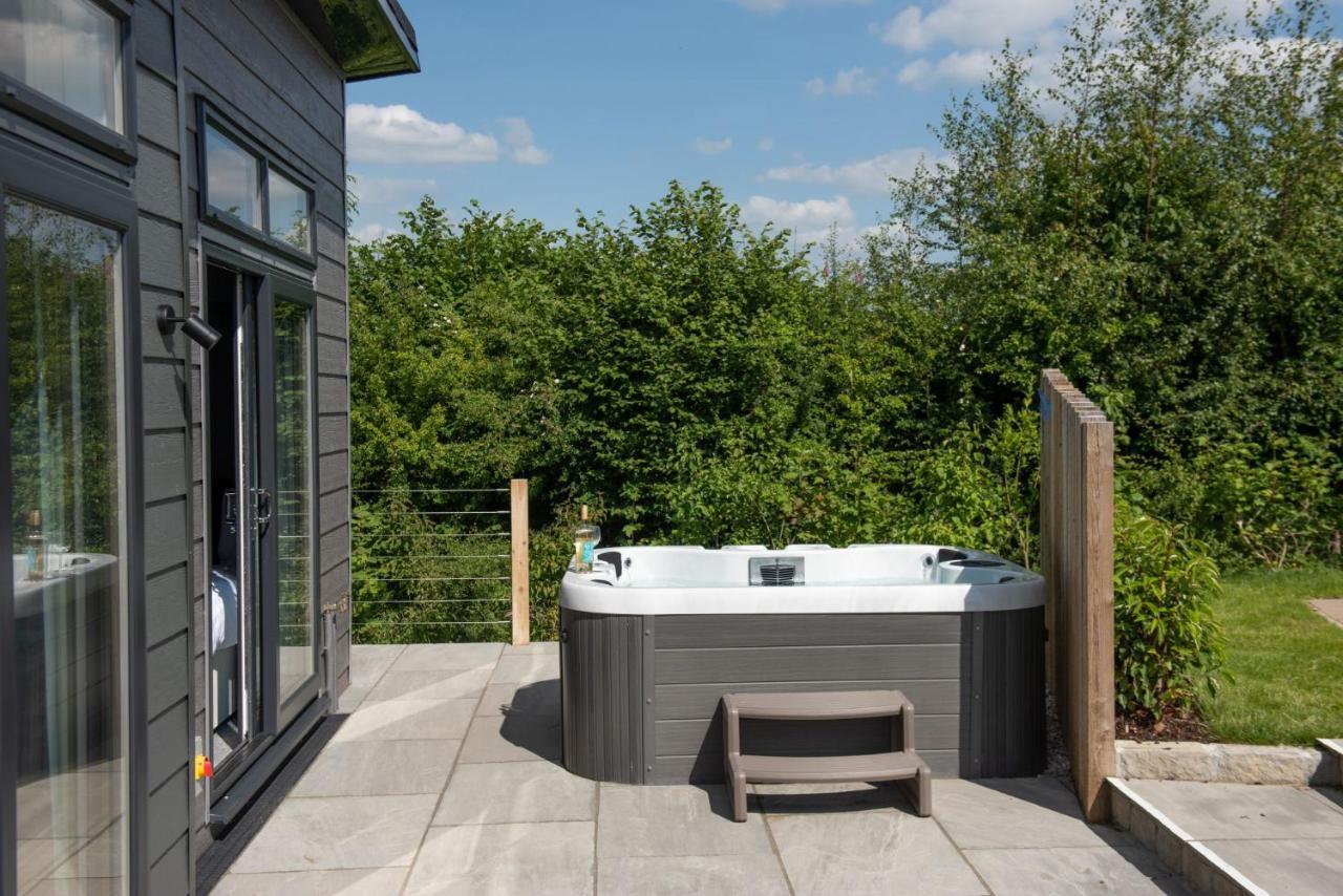 Primrose Lodge, 25 Roadford Lake Lodges Lifton Extérieur photo